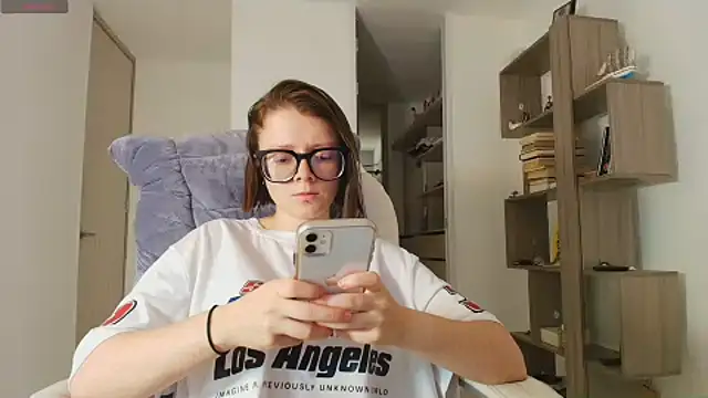 Arya starrk online show from September 24, 1:17 pm