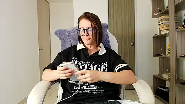 Arya starrk online show from September 26, 1:18 pm