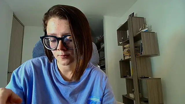 Arya starrk online show from October 25, 1:23 pm