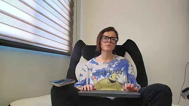 Arya starrk online show from January 7, 2:44 pm