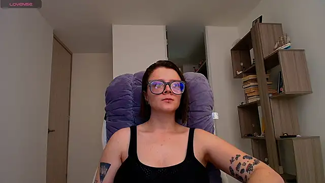 Arya starrk online show from October 19, 2:42 pm