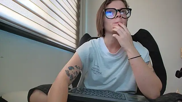 Arya starrk online show from January 13, 1:37 pm