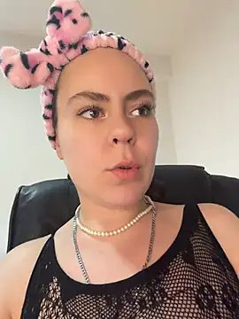 Snapshot of Stoned-baby69 chatting on June 14, 4:52 pm Stoned-baby69 online show from June 14, 4:52 pm