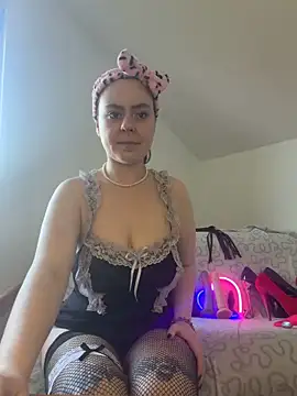 Snapshot of Stoned-baby69 chatting on May 14, 12:46 pm Stoned-baby69 online show from May 14, 12:46 pm