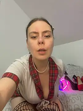 Snapshot of Stoned-baby69 chatting on May 13, 7:32 pm Stoned-baby69 online show from May 13, 7:32 pm