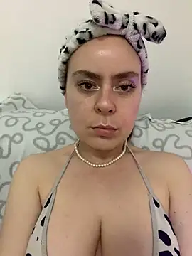 Snapshot of Stoned-baby69 chatting on May 6, 6:56 pm Stoned-baby69 online show from May 6, 6:56 pm