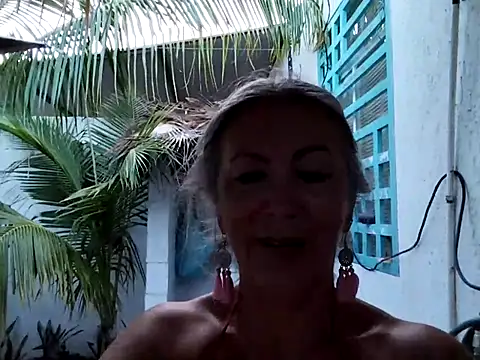 Snapshot of EvaRobinson chatting on July 17, 11:57 pm EvaRobinson online show from July 17, 11:57 pm