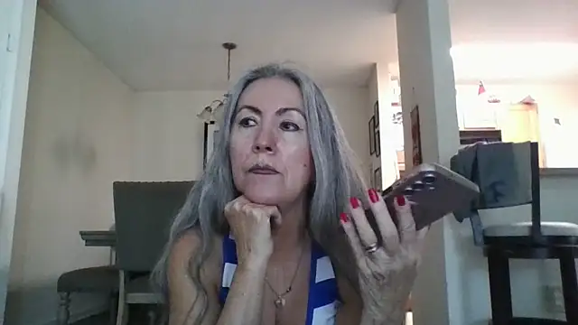 Snapshot of EvaRobinson chatting on February 17, 7:12 pm EvaRobinson online show from February 17, 7:12 pm