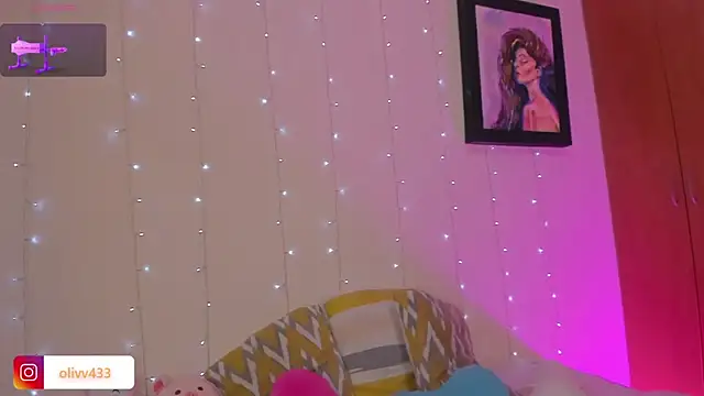 olivia  s online show from March 7, 2:18 am