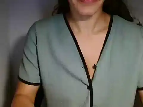 Snapshot of melaniepatterson chatting on October 15, 2:03 pm melaniepatterson online show from October 15, 2:03 pm