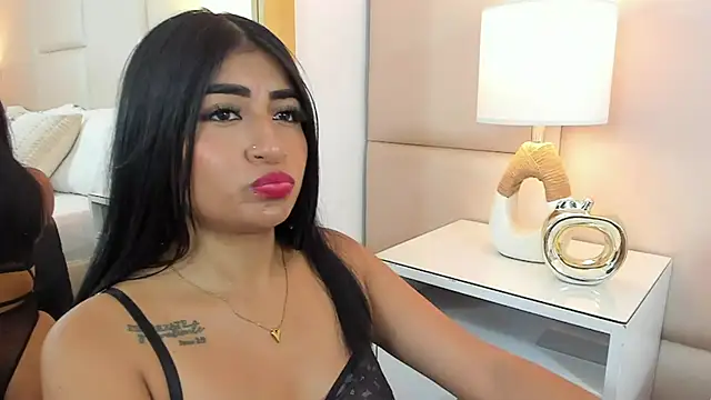 AntoniaRoss  online show from November 4, 2:10 pm