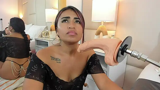 AntoniaRoss  online show from February 25, 8:32 pm