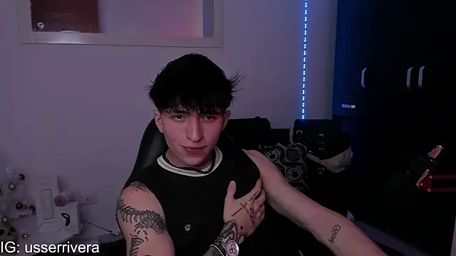 Thomass clark online show from December 14, 2:11 am