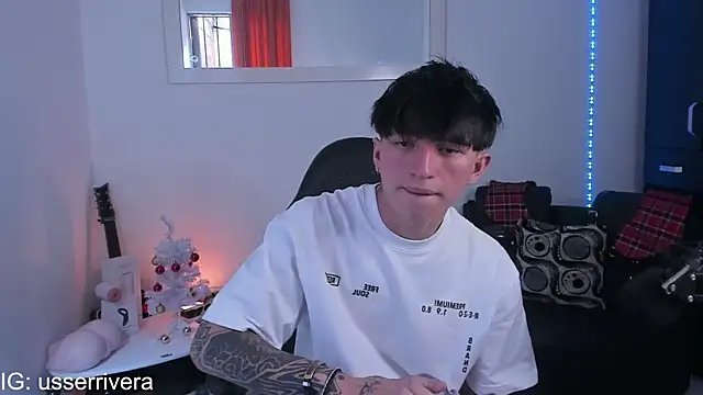 Thomass clark online show from December 8, 7:22 pm