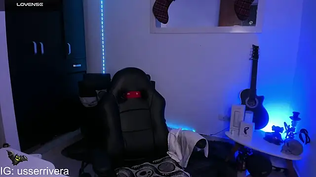 Thomass clark online show from January 10, 2:04 am