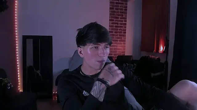 Thomass clark online show from February 28, 12:43 am