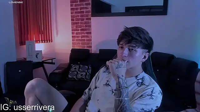 Thomass clark online show from October 4, 1:51 am