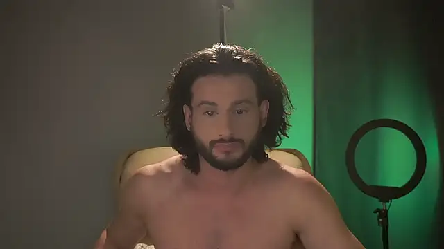 Keen   Luckystrike online show from November 8, 5:05 pm