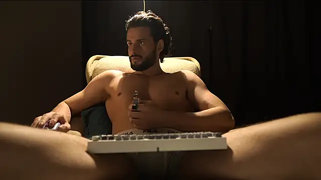 Keen   Luckystrike online show from March 15, 10:28 pm