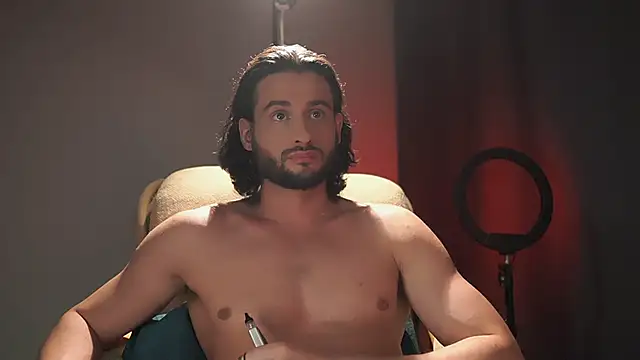 Keen   Luckystrike online show from October 24, 11:59 pm