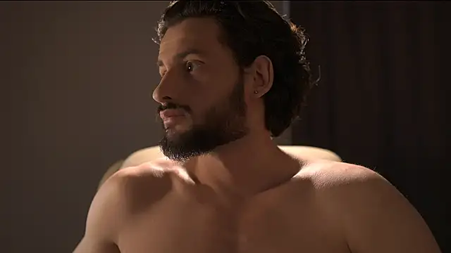 Keen   Luckystrike online show from April 10, 5:58 am