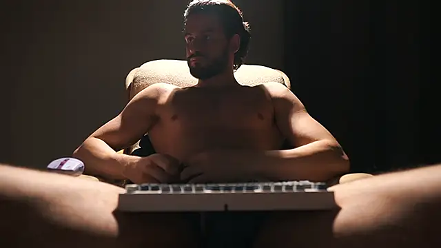 Keen   Luckystrike online show from March 11, 9:53 pm