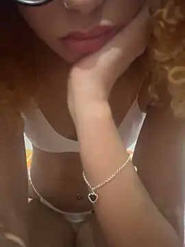 laisviana21 online show from November 6, 8:57 pm