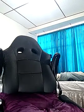 Snapshot of kelly_dirty_ chatting on October 10, 4:19 pm kelly dirty online show from October 10, 4:19 pm