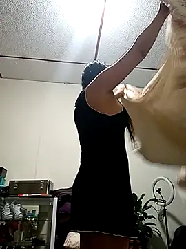 Snapshot of kelly_dirty_ chatting on November 2, 8:25 pm kelly dirty online show from November 2, 8:25 pm