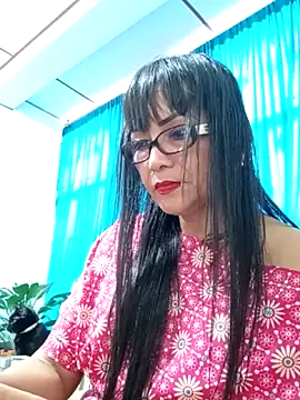 kelly dirty  online show from April 10, 8:49 pm