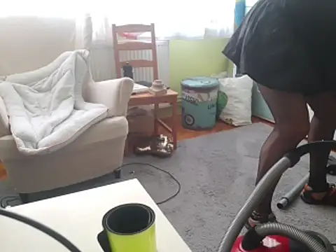 feathersify online show from April 18, 11:56 am