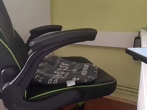 feathersify online show from June 3, 8:04 am