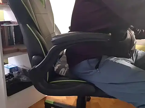 feathersify online show from November 25, 7:08 am