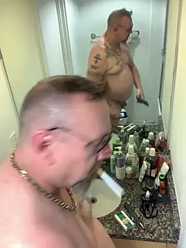 Littledick007007 online show from May 25, 7:56 pm
