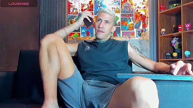 Snapshot of yeckodream chatting on January 23, 5:45 am yeckodream online show from January 23, 5:45 am