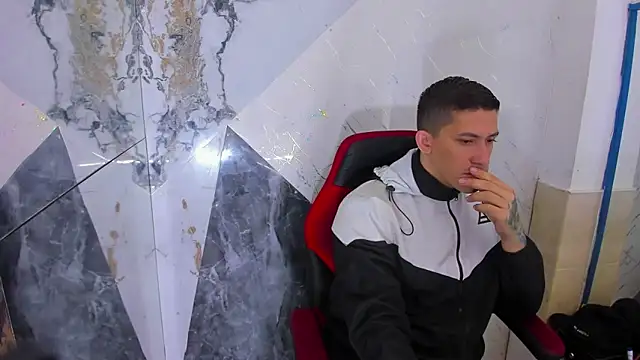 Snapshot of yeckodream chatting on December 2, 4:36 am yeckodream online show from December 2, 4:36 am