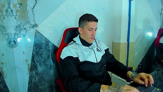 Snapshot of yeckodream chatting on November 29, 7:08 am yeckodream online show from November 29, 7:08 am