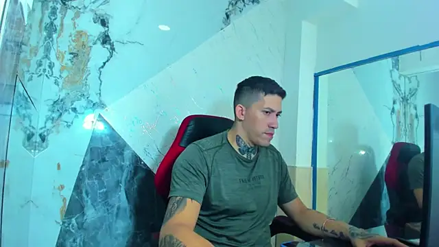 Snapshot of yeckodream chatting on November 27, 6:14 am yeckodream online show from November 27, 6:14 am