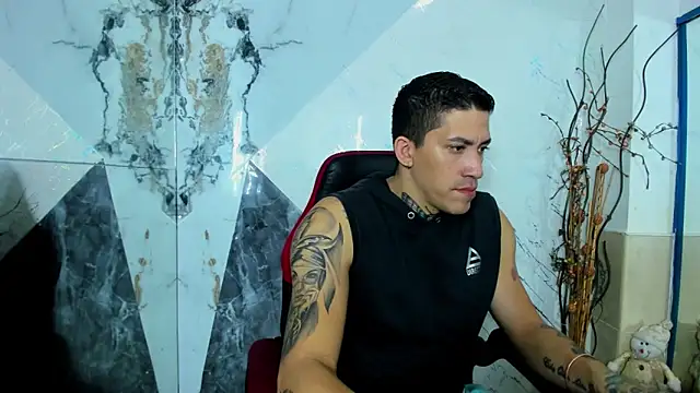 Snapshot of yeckodream chatting on December 14, 4:29 am yeckodream online show from December 14, 4:29 am