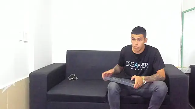 Snapshot of yeckodream chatting on March 18, 4:07 am yeckodream online show from March 18, 4:07 am