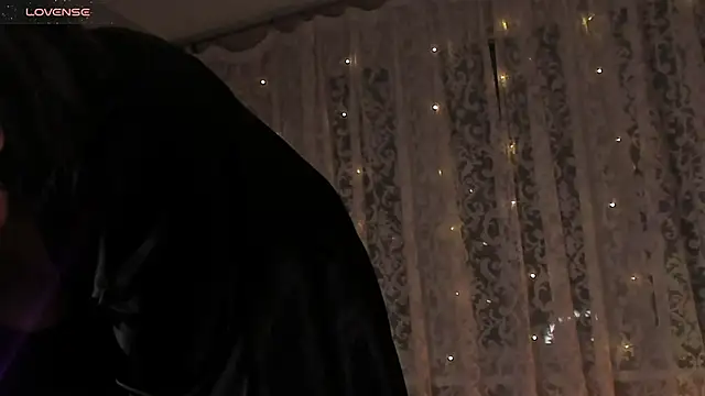 Ana Peachy  online show from November 20, 8:20 pm