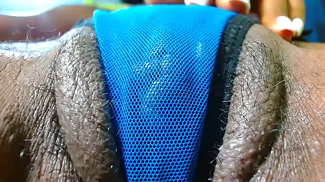 Snapshot of bethanywilson_23 chatting on December 2, 1:46 pm bethanywilson 23 online show from December 2, 1:46 pm