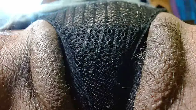 Snapshot of bethanywilson_23 chatting on October 23, 1:21 pm bethanywilson 23 online show from October 23, 1:21 pm