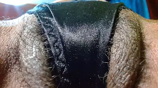 Snapshot of bethanywilson_23 chatting on October 21, 12:26 pm bethanywilson 23 online show from October 21, 12:26 pm