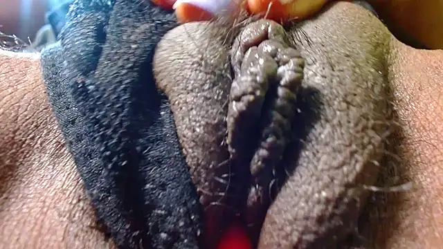 Snapshot of bethanywilson_23 chatting on February 1, 4:27 pm bethanywilson 23 online show from February 1, 4:27 pm