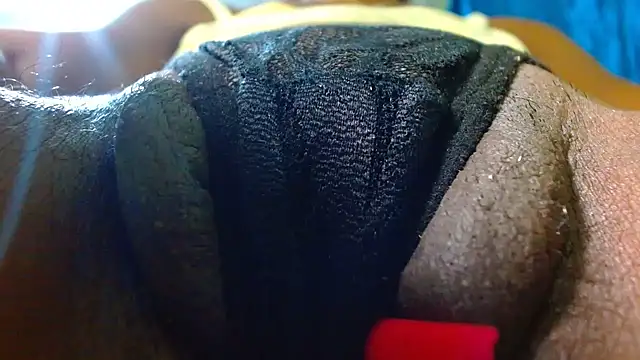 Snapshot of bethanywilson_23 chatting on February 20, 11:34 am bethanywilson 23 online show from February 20, 11:34 am