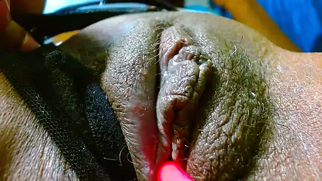 bethanywilson 23 online show from December 20, 12:52 pm