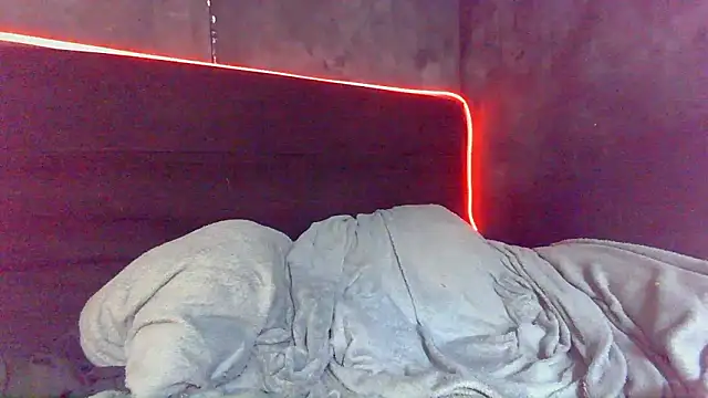 Snapshot of die_mond chatting on March 3, 4:25 pm die mond online show from March 3, 4:25 pm