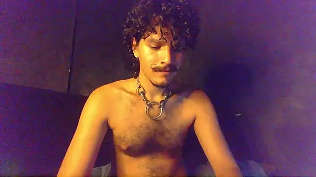 Snapshot of die_mond chatting on May 4, 4:27 am die mond online show from May 4, 4:27 am