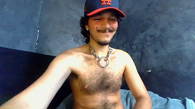 Snapshot of die_mond chatting on May 5, 3:04 pm die mond online show from May 5, 3:04 pm